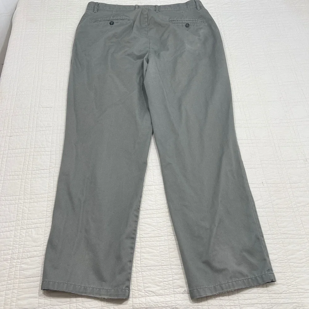 Dockers D3 Classic Fit Gray Chino Pants Mens 38x32* Flat Front Cotton *NOTE